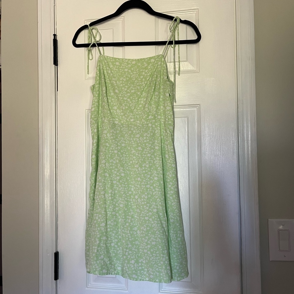 Old Navy Small Green Floral Mini Dress
